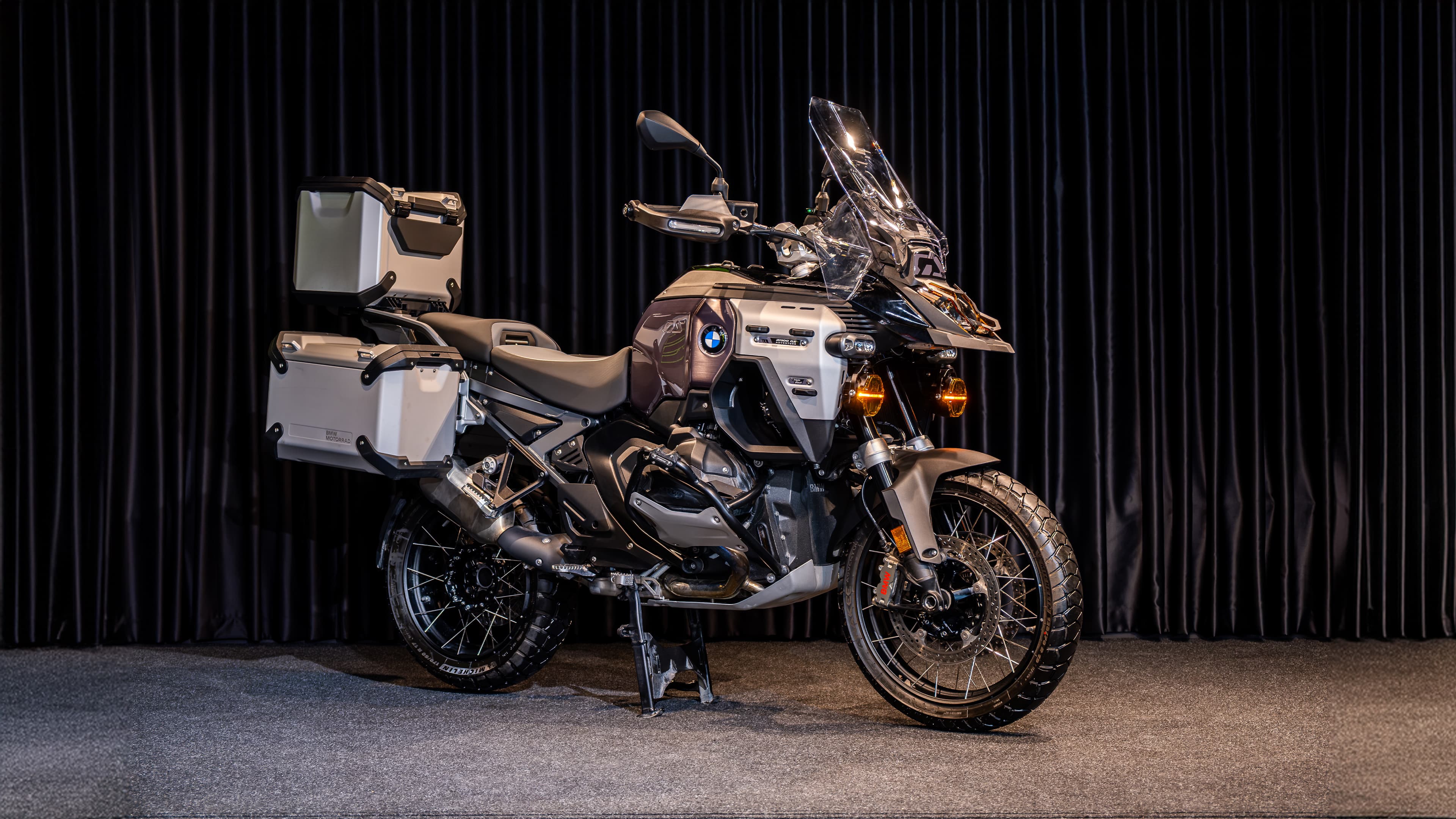 BMW R 1300 GS Adventure Triple Black