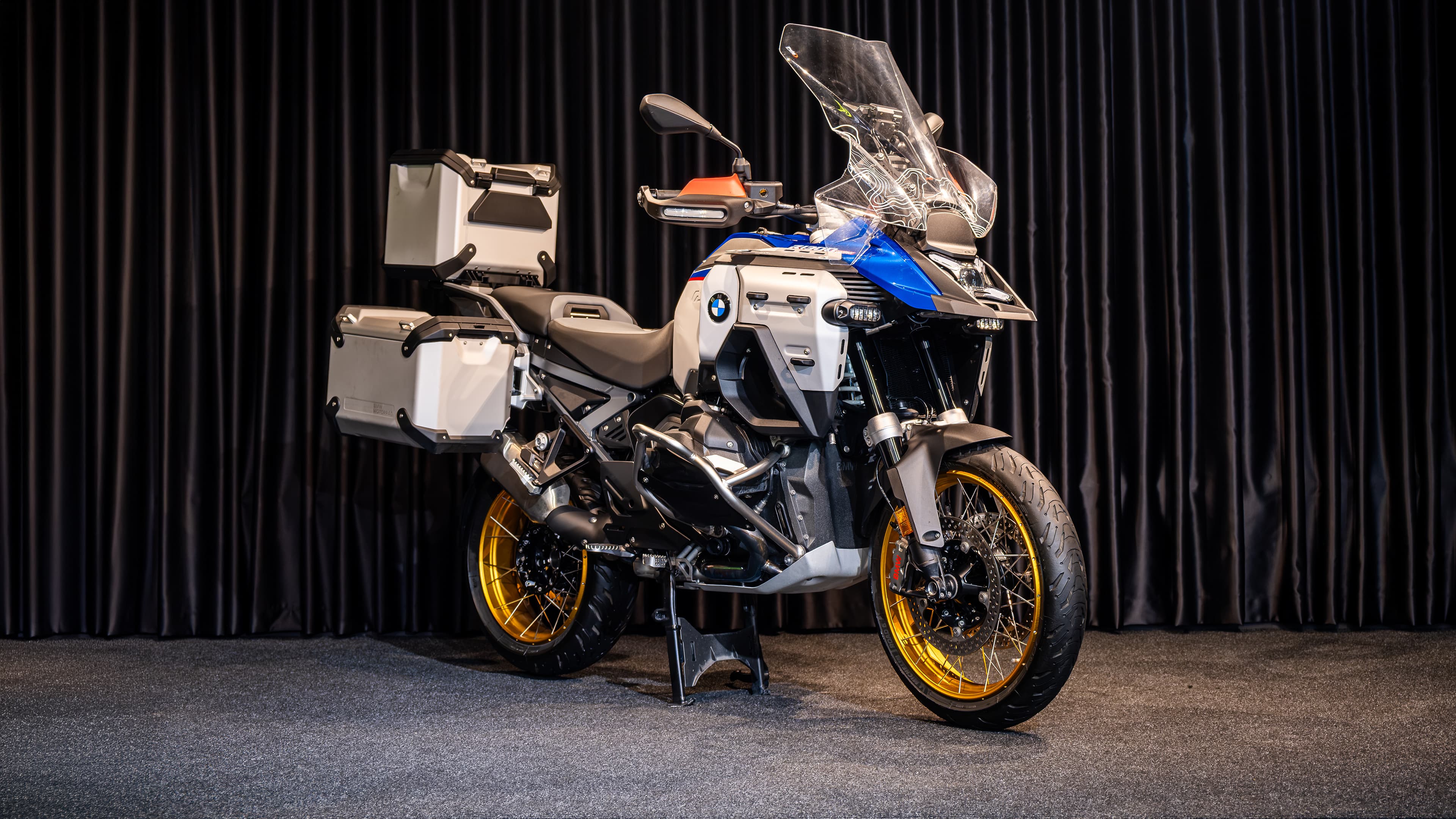 BMW R 1300 GS Adventure Trophy